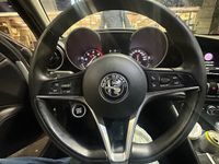 begagnad Alfa Romeo Giulia 2.2 JTD 16V Advanced