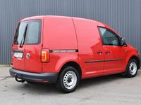 Begagnad VW Caddy 102 HK (75 kW) 2018 Röd Minibuss