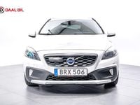 Begagnad Volvo V40 CC Ocean Race 190 HK (139 kW) 2015 Vit Kombi