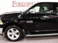 begagnad Dodge Ram CREW CAB EcoDIESEL S+V HJUL