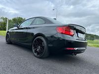 begagnad BMW 230 i Sportline Sportautomat Navi Prof Helskinn