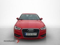 Begagnad Audi A3 Sportback Attraction 105 HK (77 kW) 2014 Röd Halvkombi