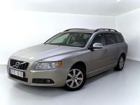 Begagnad Volvo V70 Momentum 175 HK (128 kW) 2009 Brun Kombi