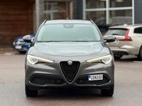 Begagnad Alfa Romeo Stelvio 190 HK (139 kW) 2019 Grå SUV