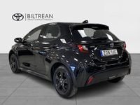 Begagnad Toyota Yaris 2024 Svart Halvkombi