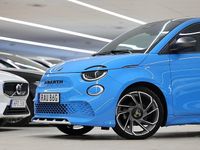 Begagnad Abarth 500e 114 kW (155 HK) 2024 Blå Halvkombi