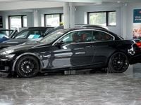Begagnad BMW 325 Comfort Edition 218 HK (160 kW) 2007 Svart Cab