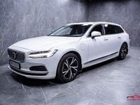 Begagnad Volvo V90 Core 253 HK (186 kW) 2023 Vit Kombi
