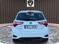 begagnad Toyota Yaris Hybrid e-CVT Euro 6 Automat 2020, Halvkombi