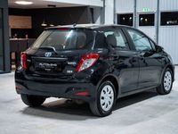 begagnad Toyota Yaris Hybrid e-CVT Euro 5