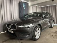 Begagnad Volvo V60 CC Core 197 HK (144 kW) 2023 Grå Kombi