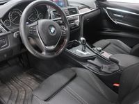 begagnad BMW 320 i Sedan