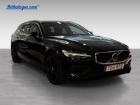 Begagnad Volvo V60 Momentum 397 HK (291 kW) 2020 Svart Kombi