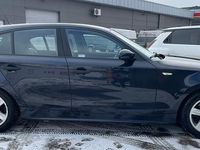 Begagnad BMW 116 116 HK (85 kW) 2006 Mörkblå Halvkombi