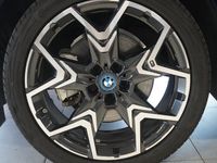 Begagnad BMW iX2 M Sport 230 kW (313 HK) 2023 Blå/lila SUV