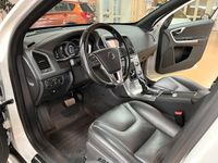 begagnad Volvo XC60 D4 AWD CLASSIC SUMMUM AUT -DRAG-VOC-KEYLESS 2017, SUV
