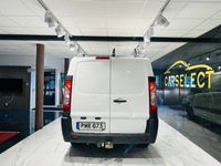 begagnad Toyota Proace Panel Van 2.0 D-4D DRAG 2015, Minibuss