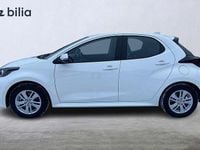 Begagnad Toyota Yaris Hybrid Active 92 HK (67 kW) 2023 Vit Halvkombi
