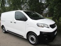 Begagnad Peugeot Expert 145 HK (106 kW) 2022 Vit Van