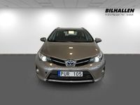 begagnad Toyota Auris Hybrid Kombi