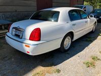 begagnad Lincoln Town Car 4.6 V8 2V SOHC Automat 238hk