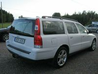 begagnad Volvo V70 2.5T Automat Kinetic 210hk