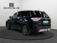 Begagnad Mitsubishi Outlander 150 HK (110 kW) 2015 Svart SUV