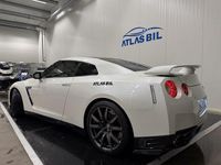 Begagnad Nissan GT-R GT 549 HK (403 kW) 2012 Vit Sportkupé