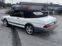 Begagnad Saab 900 Cabriolet 175 HK (128 kW) 1987 Vit Cab