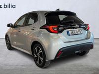 Begagnad Toyota Yaris Hybrid Active 117 HK (86 kW) 2025 Silver Halvkombi
