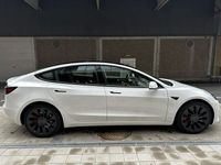 begagnad Tesla Model 3 Performance