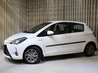 begagnad Toyota Yaris Hybrid e-CVT 101HK LEASEBAR MOMS