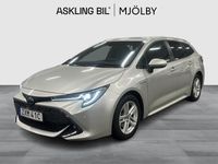 Begagnad Toyota Corolla Style 122 HK (89 kW) 2019 Silver Kombi