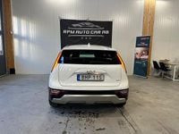 Begagnad Kia Niro Advance 184 HK (135 kW) 2022 Vit SUV