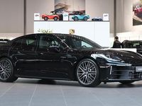 Ny Porsche Panamera 4 2026 Svart Sedan
