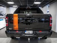 begagnad RAM 1500 Dodge Limited Black 5.7L Go Rhino V-hjul Extraljus 2020, Personbil