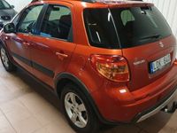 begagnad Suzuki SX4 1.6 VVT i-AWD Drag Motorv Alu-hjul 2Ägare 2011, Halvkombi