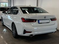 begagnad BMW 330e Sedan Sport Connected Drag HiFi AktivFarth 0:-Kont