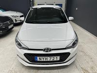 Begagnad Hyundai i20 Comfort 84 HK (61 kW) 2016 Vit Halvkombi