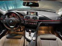 begagnad BMW 320 d xDrive Touring Steptronic | Drag | BT | PDC