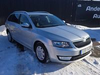 Begagnad Skoda Octavia Elegance 105 HK (77 kW) 2014 Silver Halvkombi
