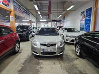 Begagnad Toyota Auris 124 HK (91 kW) 2007 Silver Halvkombi