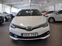 Begagnad Toyota Auris Active 116 HK (85 kW) 2015 Vit Halvkombi