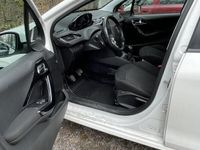 begagnad Peugeot 208 5-dörrar 1.2 VTi Euro 6