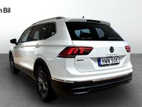 begagnad VW Tiguan Allspace Life TSI150 DSG /7Sits/Drag/Backkamera