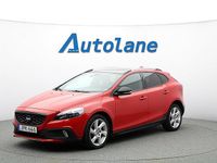 Begagnad Volvo V40 Summum 114 HK (83 kW) 2014 Röd Halvkombi