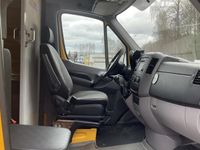 begagnad VW Crafter 35 2.0 TDI Skåp