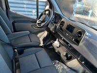 begagnad Mercedes Sprinter 319 CDI Skåpbil A3 Distronic