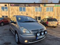 Begagnad Citroën Xsara Picasso 136 HK (100 kW) 2003 Brun Minibuss