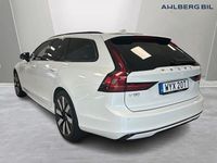 Begagnad Volvo V90 Plus 253 HK (186 kW) 2024 Vit Kombi